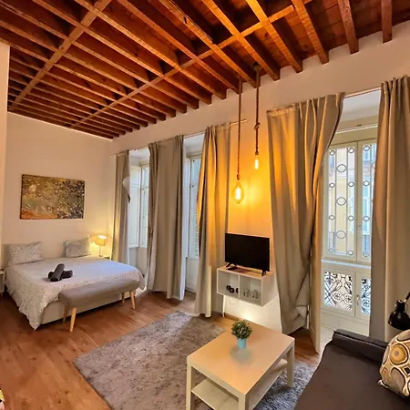 Apartament Boutique Larios - Center *