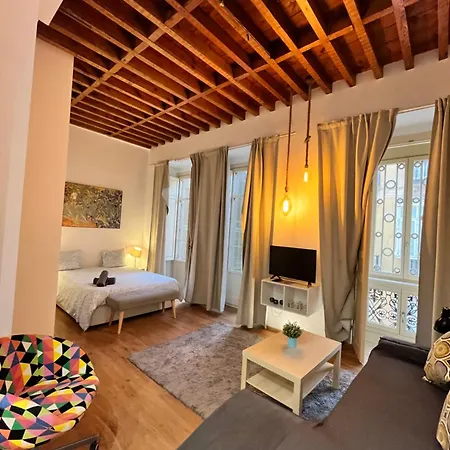 Apartament Boutique Larios - Center *